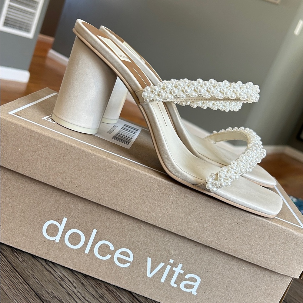 Dolce vita Noel vanilla pearls heels (wide) - Picture 3 of 11